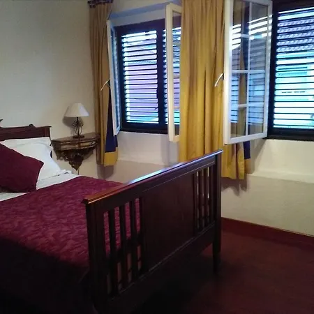 Louis Terrace House *