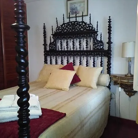 Louis Terrace House Lizbona