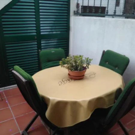 Louis Terrace House Pensjonat