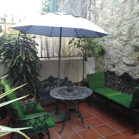 Louis Terrace House Pensjonat Lizbona